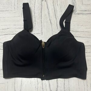 Victoria's Secret Black Sports Bra